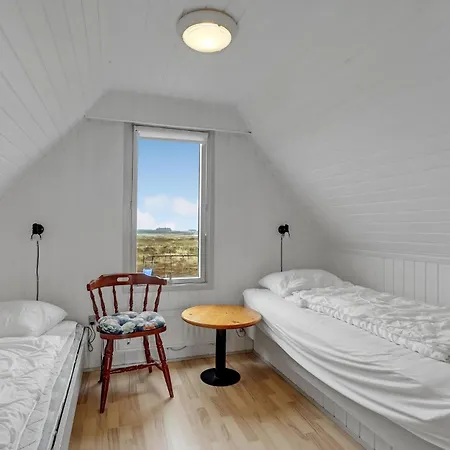 Nymandsbjerg Hvide Sande Ix *
